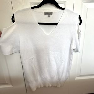Does not fit anymore. White Joseph A dressy T-shirt. Large. Lightly worn.